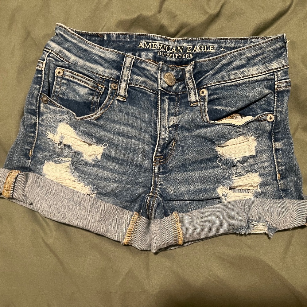 AE Women’s MIDI Short